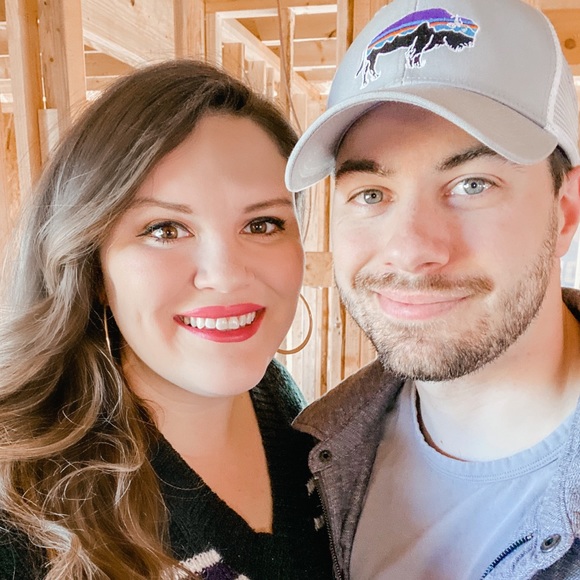 Meet Your Seller! 🤍 - Picture 2 of 5